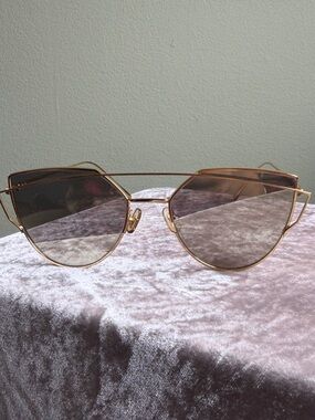 GENTLE MONSTER LOVEPUNCH Cat-Eye Sunglasses